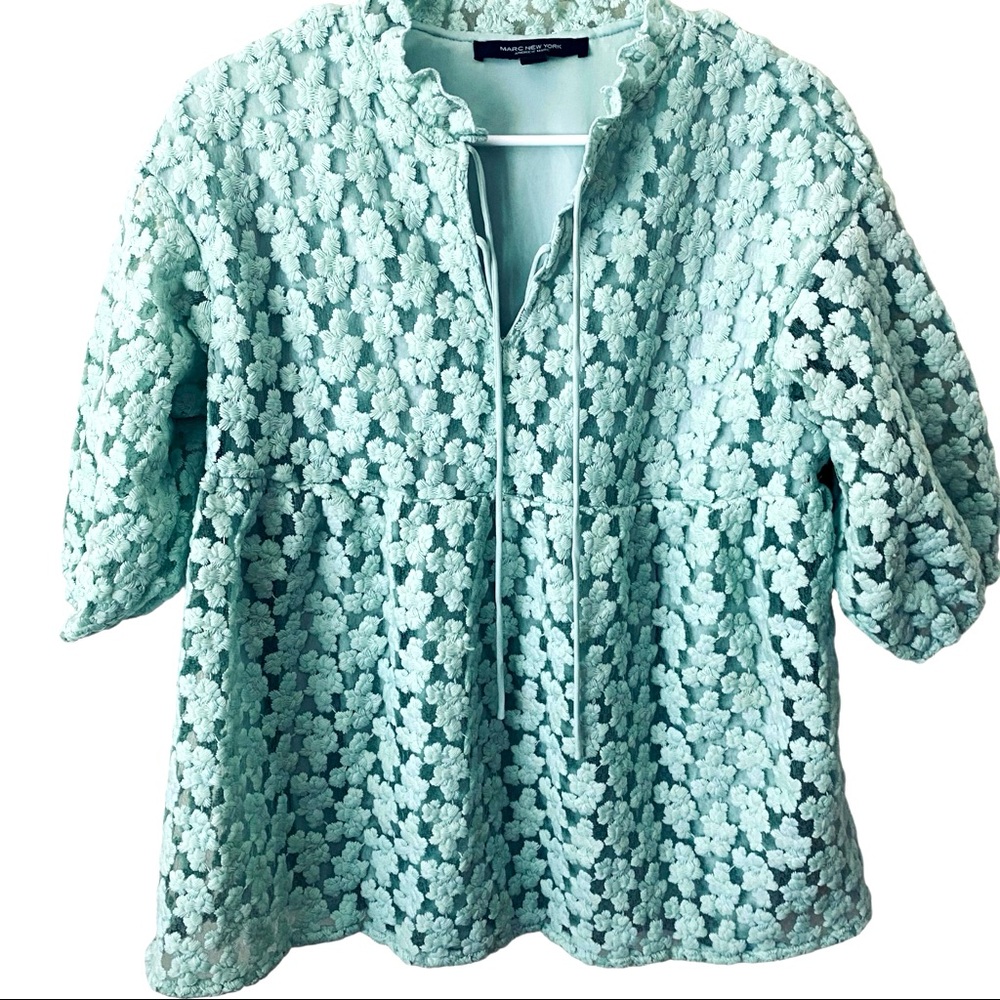 Marc Nee York  fully lined lime green XS lace short sleeve top